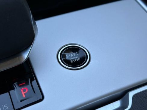 Used 2024 Land Rover Range Rover SE AWD/4WD image 28