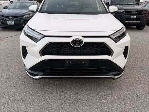 Certified 2025 Toyota RAV4 SE image 3