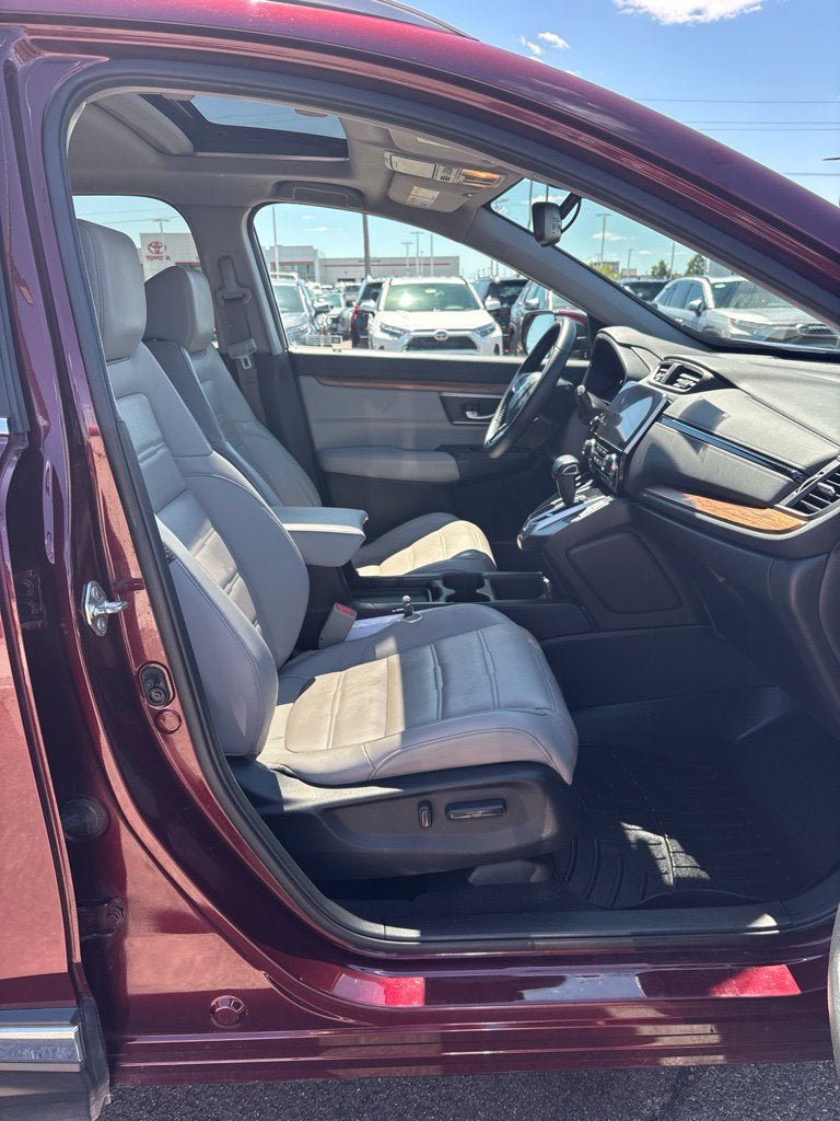 Used 2018 Honda CR-V Touring image 31