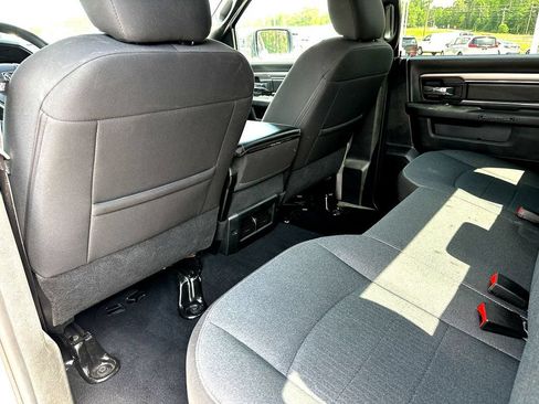 Used 2024 RAM 1500 Warlock RWD image 15