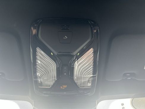 Used 2025 BMW X5 xDrive40i AWD/4WD image 40