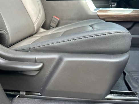 Used 2024 Chevrolet Silverado 1500 LT Trail Boss w/ Convenience Package II image 23