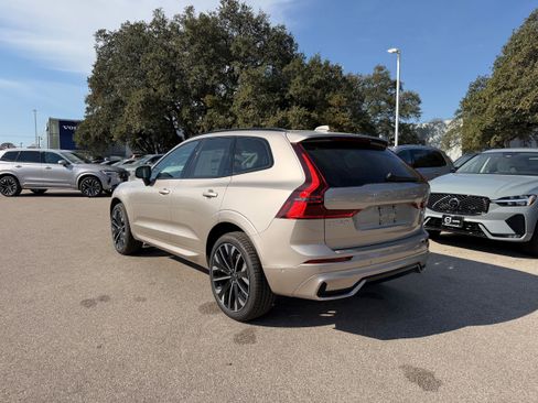New 2026 Volvo XC60 T8 Ultra w/ Protection Package Premier AWD/4WD image 4