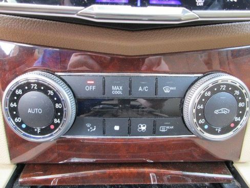 Used 2008 Mercedes-Benz C 300 4MATIC Sedan image 26