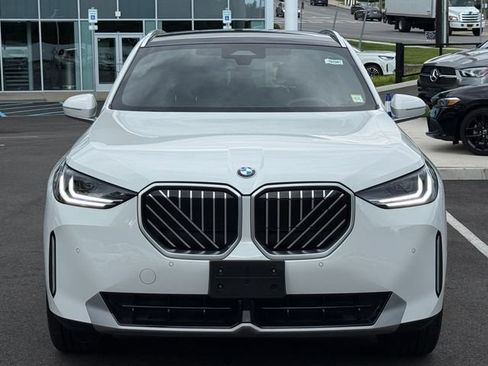 Used 2026 BMW X3 xDrive30i w/ Convenience Package AWD/4WD image 2