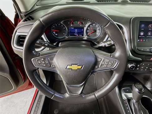 Used 2021 Chevrolet Equinox LT image 12
