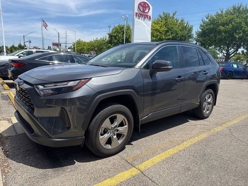 Used 2023 Toyota RAV4 XLE w/ Convenience Package AWD/4WD image 10