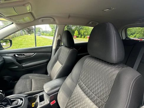 Used 2017 Nissan Rogue SV AWD/4WD image 17