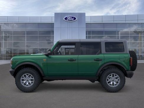 New 2025 Ford Bronco Badlands AWD/4WD image 3