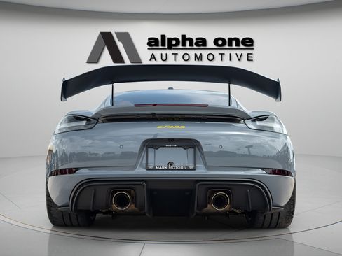 Used 2023 Porsche 718 Cayman GT4 RS RWD image 16