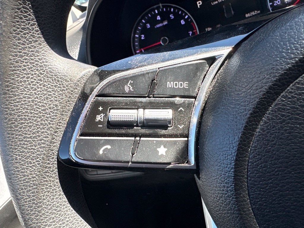 Used 2024 Kia Forte LXS FWD image 17