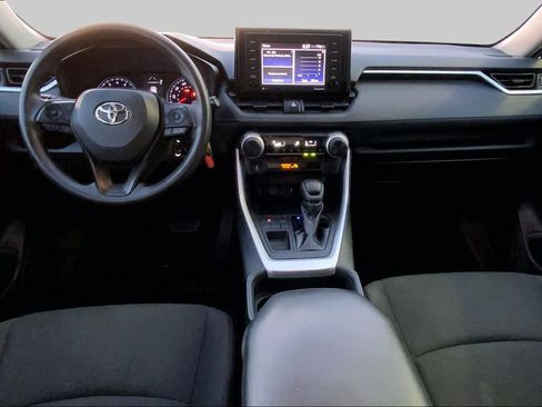 Used 2021 Toyota RAV4 LE FWD image 15