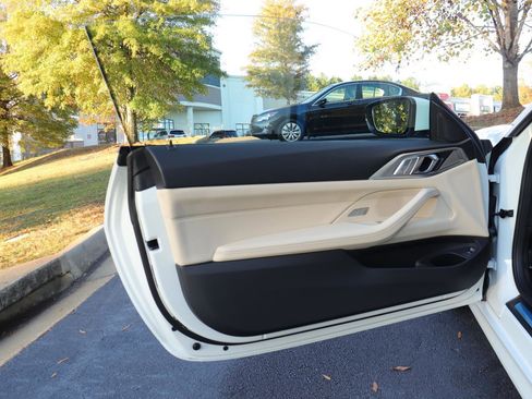 Used 2025 BMW 430i Coupe w/ Convenience Package image 11