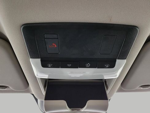 Certified 2025 Nissan Rogue SV image 50