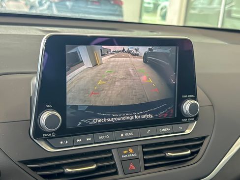 Certified 2025 Nissan Altima 2.5 S FWD image 17