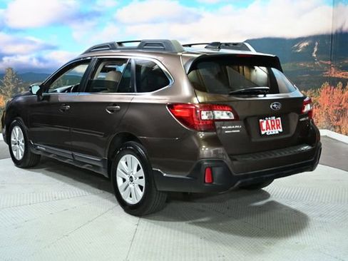 Used 2019 Subaru Outback 2.5i Premium image 6