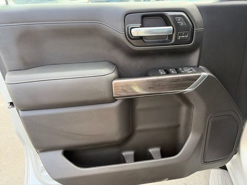 Used 2020 Chevrolet Silverado 1500 LTZ w/ LTZ Plus Package AWD/4WD image 18