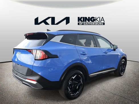 Certified 2026 Kia Sportage EX w/ EX Panorama Roof Package image 3