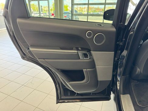 Used 2016 Land Rover Range Rover Sport Supercharged AWD/4WD image 39