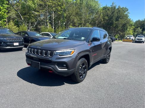 Certified 2024 Jeep Compass Trailhawk w/ Trailhawk Elite Group AWD/4WD image 5