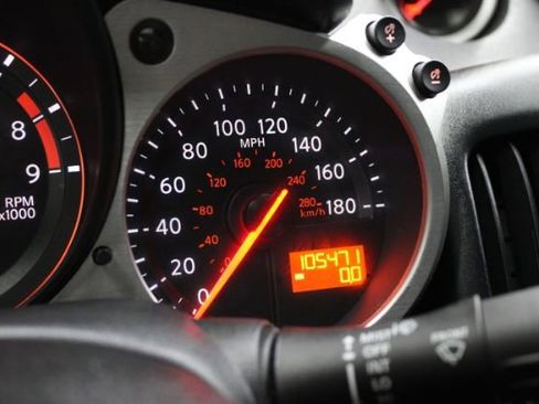 Used 2014 Nissan 370Z w/ Sport Package image 20