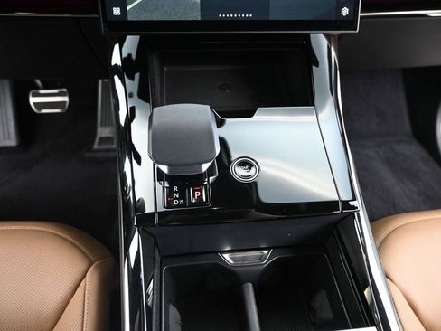 Used 2025 Land Rover Range Rover Sport Autobiography image 27