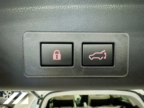Used 2025 Subaru Ascent Limited w/ Popular Package #2 AWD/4WD image 29