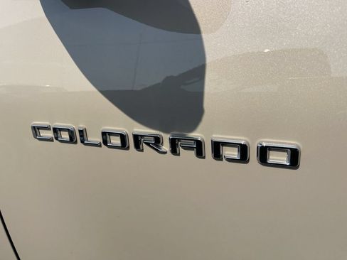 Used 2023 Chevrolet Colorado W/T RWD image 3