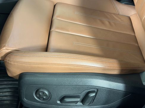 Used 2023 Audi A4 2.0T Premium w/ Convenience Package image 14