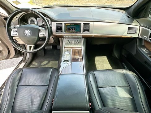 Used 2011 Jaguar XF Supercharged image 3