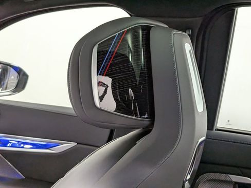 New 2026 BMW i7 xDrive60 image 19