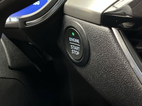 Used 2021 Ford Escape Titanium FWD image 20