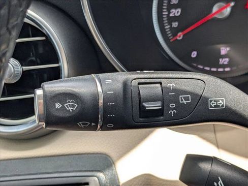 Used 2016 Mercedes-Benz GLC 300 image 6