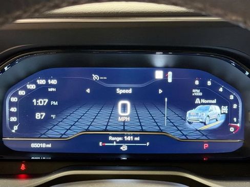Certified 2022 GMC Yukon XL Denali AWD/4WD image 11