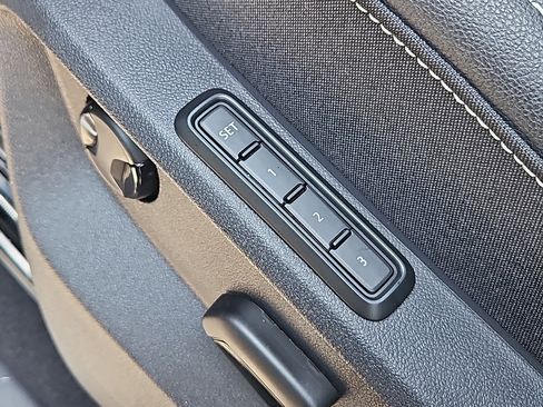 New 2026 Volkswagen Atlas Cross Sport SEL R-Line image 14