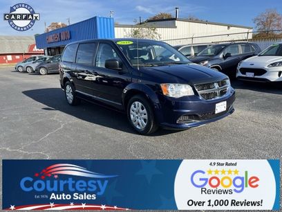 Used 2016 Dodge Grand Caravan SE w/ Quick Order Package 29E SE