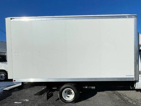 New 2024 Ford E-450 and Econoline 450 Super Duty w/ Power Windows & Locks Group image 12