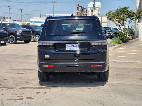 New 2026 Jeep Grand Wagoneer 4WD image 8