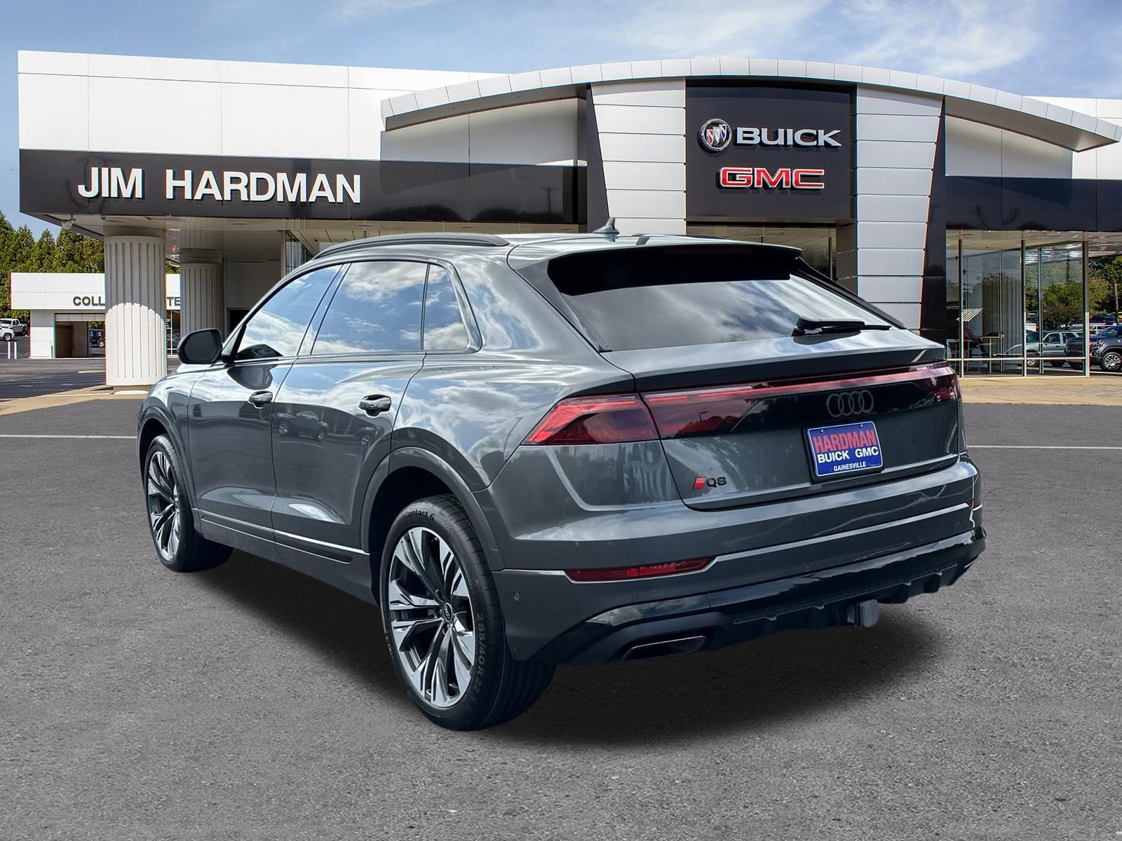 Used 2025 Audi Q8 Premium Plus AWD/4WD image 5