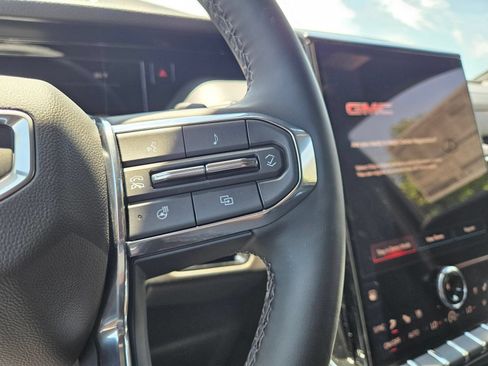 New 2026 GMC Yukon XL Denali RWD image 13