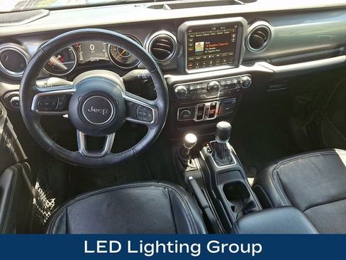 Used 2019 Jeep Wrangler Unlimited Sahara AWD/4WD image 3