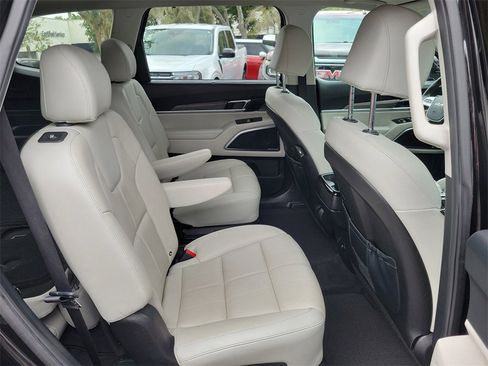 Used 2022 Kia Telluride SX w/ Towing Package image 45