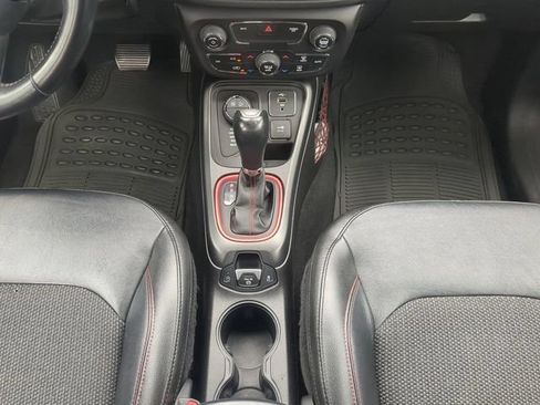 Used 2020 Jeep Compass Trailhawk AWD/4WD image 21