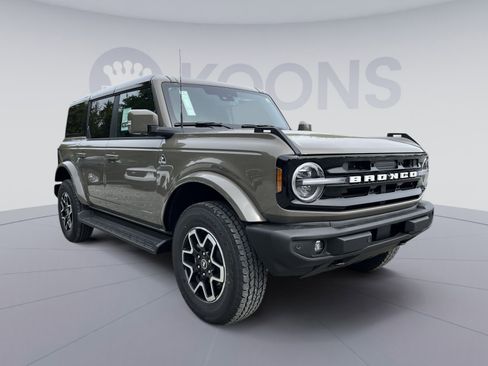 New 2025 Ford Bronco Outer Banks image 10