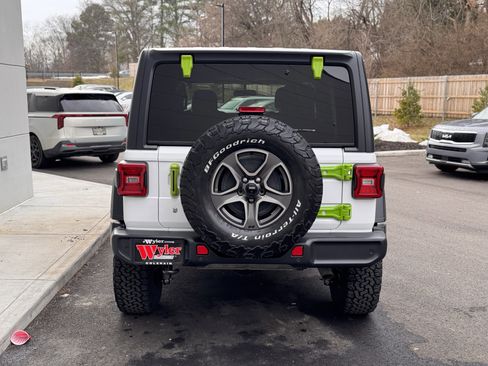Used 2018 Jeep Wrangler Unlimited Sport S image 32