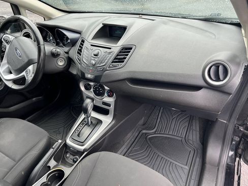 Used 2014 Ford Fiesta SE FWD image 35