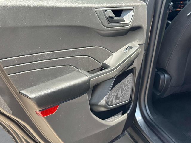 Used 2025 Ford Escape Active FWD image 12