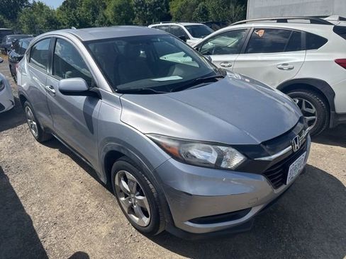 Used 2017 Honda HR-V LX image 17