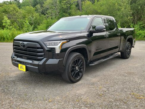 Used 2024 Toyota Tundra Limited AWD/4WD image 1