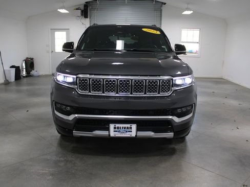 Used 2023 Jeep Grand Wagoneer L Series II image 21